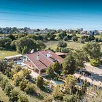 Villa Artzy *